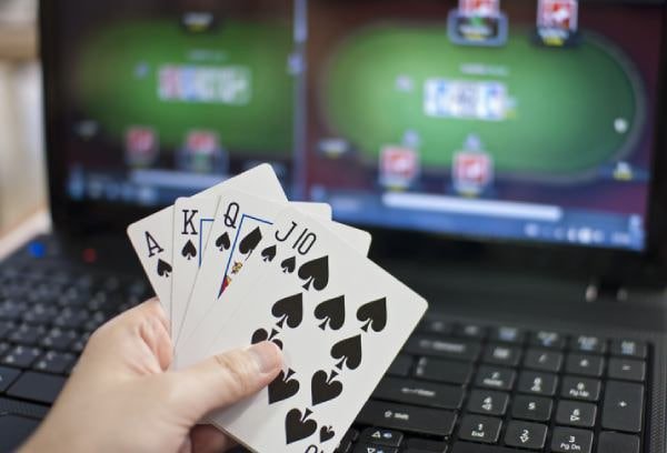 Live casino dengan dealer bahasa Indonesia memberikan hiburan interaktif