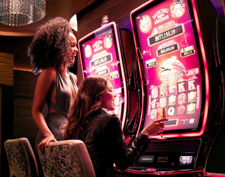 Pengguna di kios internet lokal menggunakan togel online dalam platform yang responsif dan aman